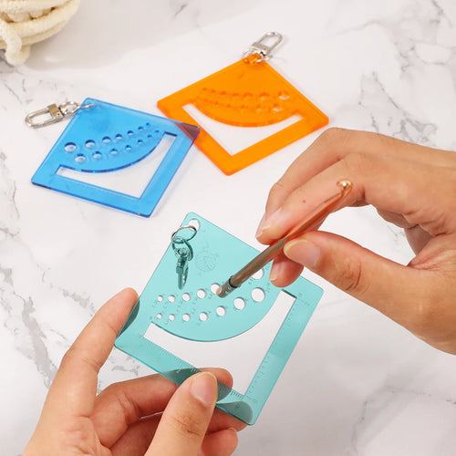 Knitova – Multifunction Knitting Gauge & Ruler Tool